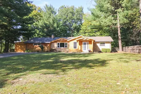 1034 Pamela Cir, Hamilton Township, OH 45039