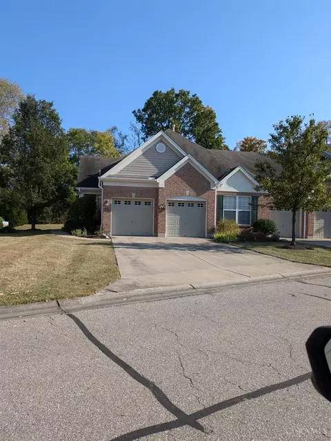 4119 Woodsly Dr, Batavia, OH 45103