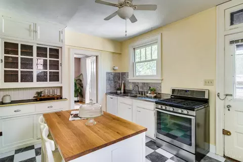 Kitchen - 4383 Haight Ave, Cincinnati, OH 45223 photo 3 of 5