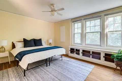 Bedroom - 4383 Haight Ave, Cincinnati, OH 45223 photo 2 of 6