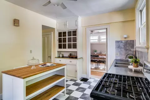 Kitchen - 4383 Haight Ave, Cincinnati, OH 45223 photo 4 of 5