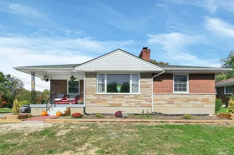 527 Main St, Williamsburg, OH 45176