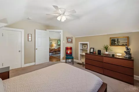 Bedroom - 3650 Epworth Ave, Cincinnati, OH 45211 photo 2 of 4