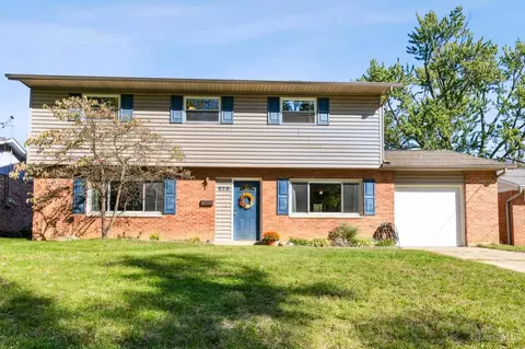 826 Rosetree Ln, Anderson Twp, OH 45230