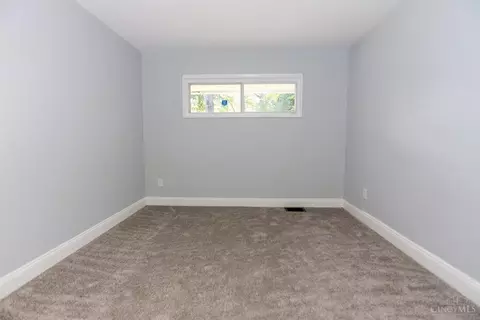 Bedroom - 8939 Daly Rd, Cincinnati, OH 45231 photo 5 of 7