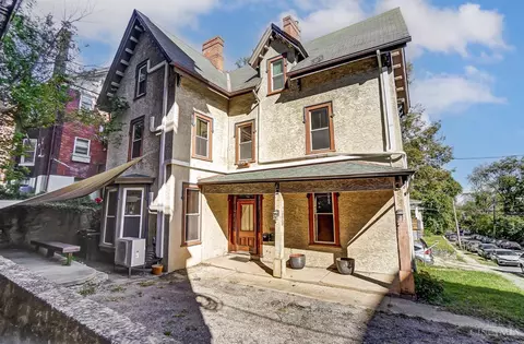 210 Gilman Ave, Cincinnati, OH 45219