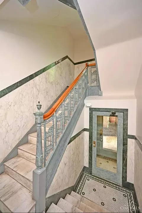 Entry Way - 3896 Reading Rd #Q, Cincinnati, OH 45229 photo 1 of 3