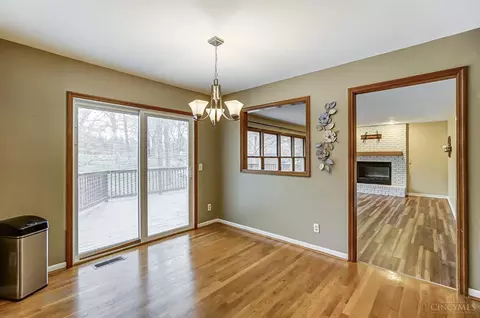 916 Surrey Trl, Cincinnati, OH 45245 photo 18