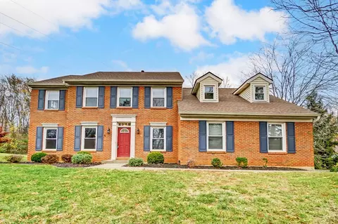 916 Surrey Trl, Cincinnati, OH 45245