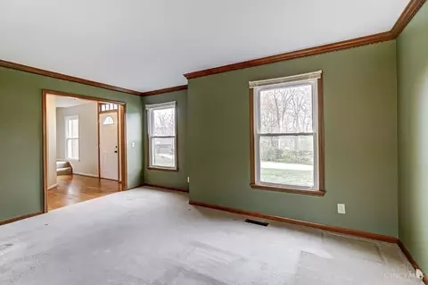 916 Surrey Trl, Cincinnati, OH 45245 photo 8