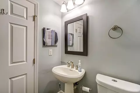 916 Surrey Trl, Cincinnati, OH 45245 photo 61