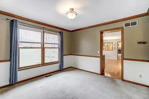 916 Surrey Trl, Cincinnati, OH 45245 photo 11
