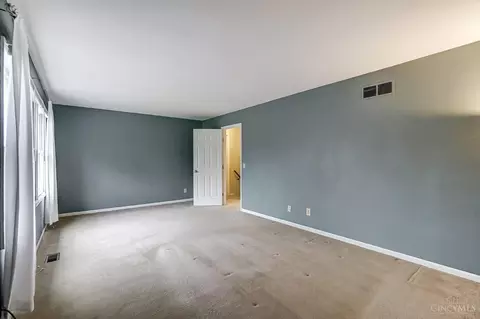 916 Surrey Trl, Cincinnati, OH 45245 photo 34