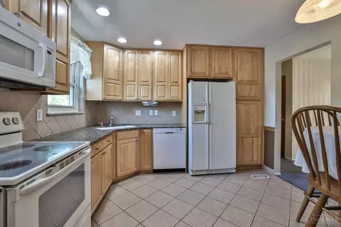1167 Oldwick Dr, Reading, OH 45215 photo 13