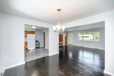 Dining - 204 Sunset Ave, Harrison, OH 45030 photo 2 of 2