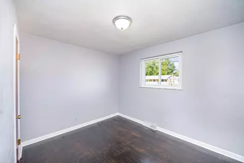 Bedroom - 204 Sunset Ave, Harrison, OH 45030 photo 5 of 6