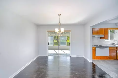 Dining - 204 Sunset Ave, Harrison, OH 45030 photo 1 of 2