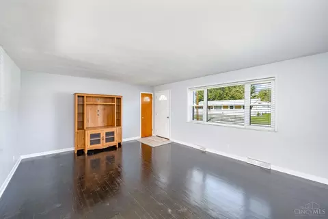 Living - 204 Sunset Ave, Harrison, OH 45030 photo 3 of 3
