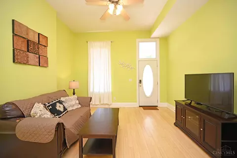 Other - 208 Oak St, Cincinnati, OH 45219 photo 1 of 6