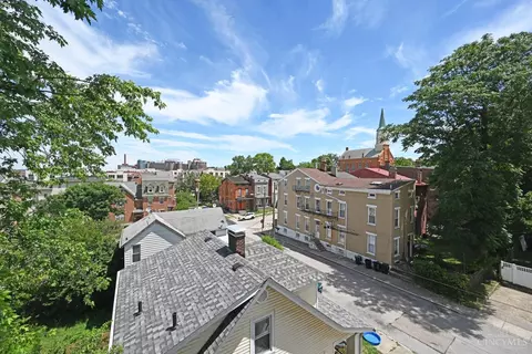 Other - 208 Oak St, Cincinnati, OH 45219 photo 5 of 6