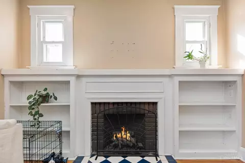 Living - 649 Harmes Ave, Reading, OH 45215 photo 2 of 2