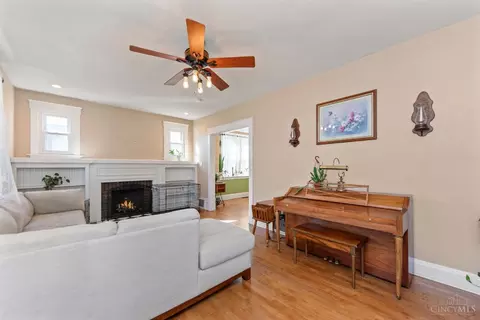 Living - 649 Harmes Ave, Reading, OH 45215 photo 1 of 2