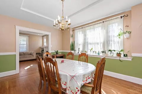 Dining - 649 Harmes Ave, Reading, OH 45215 photo 2 of 3