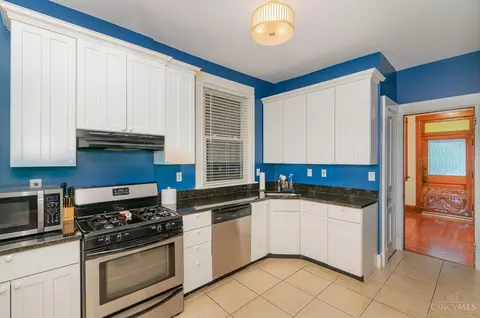 Kitchen - 2752 Willard Ave, Cincinnati, OH 45209 photo 2 of 3