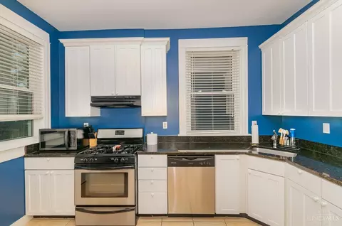 Kitchen - 2752 Willard Ave, Cincinnati, OH 45209 photo 3 of 3