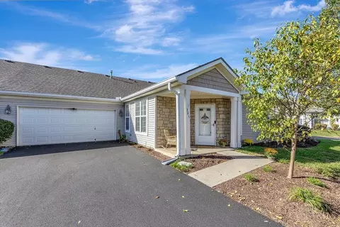 321 Bending Branch Ln, Miamisburg, OH 45342