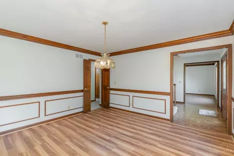 8889 Appleseed Dr, Cincinnati, OH 45249 photo 4