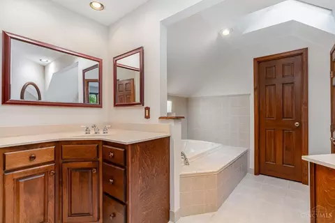 8889 Appleseed Dr, Cincinnati, OH 45249 photo 16