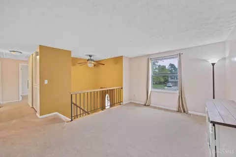 Living - 705 Britt Pl, Mason, OH 45040 photo 2 of 2