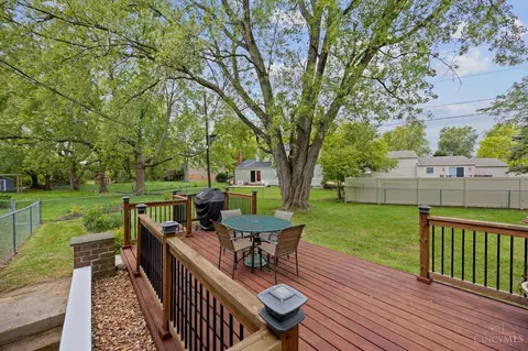 Exterior - 705 Britt Pl, Mason, OH 45040 photo 3 of 5