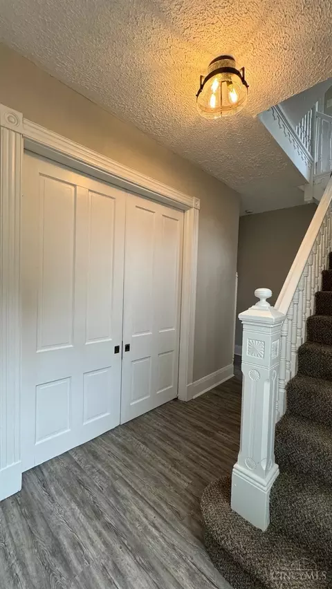 271 Avalon St, Cincinnati, OH 45216 photo 9