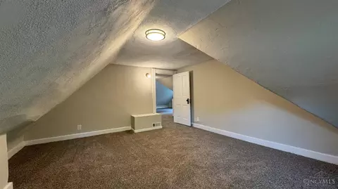 271 Avalon St, Cincinnati, OH 45216 photo 37
