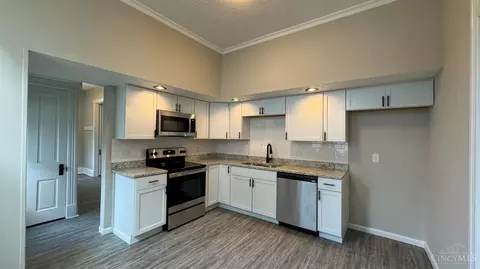 271 Avalon St, Cincinnati, OH 45216 photo 12