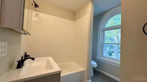 271 Avalon St, Cincinnati, OH 45216 photo 26