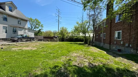 2711 Lawndale Ave, Cincinnati, OH 45212