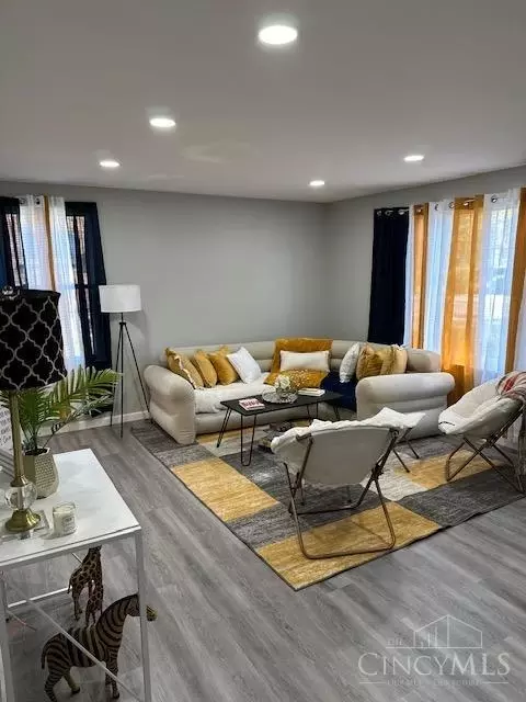 972 Thunderbird Ave, Cincinnati, OH 45231 photo 7