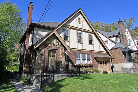 3427 Lyleburn Pl, Cincinnati, OH 45220