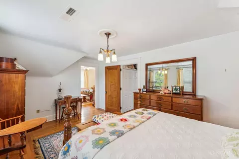 Bedroom - 1973 Madison Ave, Mount Healthy, OH 45231 photo 4 of 6