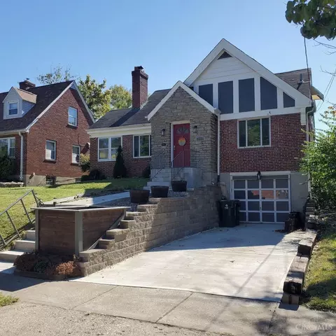 3753 Bonfield Dr, Cincinnati, OH 45220