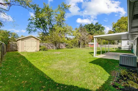 Exterior - 10065 Pippin Rd, Cincinnati, OH 45231 photo 6 of 6