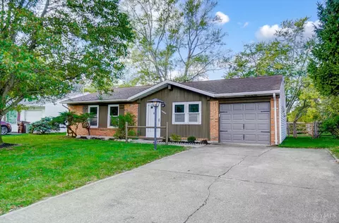 Exterior - 10065 Pippin Rd, Cincinnati, OH 45231 photo 2 of 6