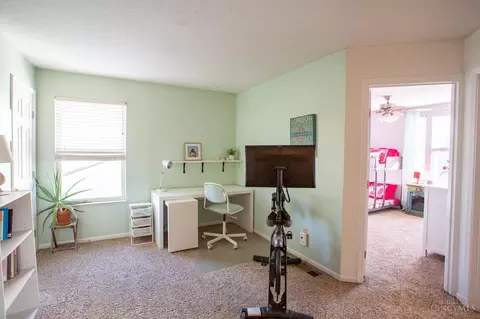 Bedroom - 880 Weeping Willow Ln, Hamilton Township, OH 45039 photo 1 of 9