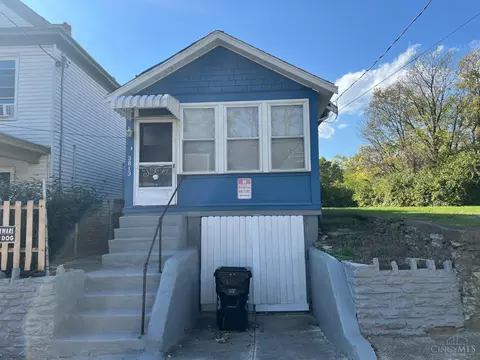 3813 Llewellyn Ave, Cincinnati, OH 45223