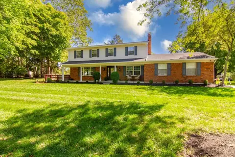 10632 Merrick Ln, Montgomery, OH 45242