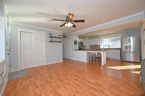 Living - 603 Comet Dr, Cincinnati, OH 45244 photo 3 of 6