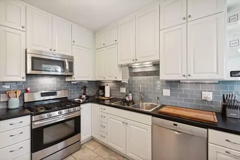 2776 Markbreit Ave, Cincinnati, OH 45209 photo 12